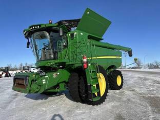 2016 John Deere S670