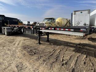 2011 Galbreath 39 FT ROLL OFF TRAILER