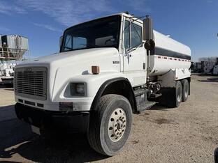 2002 Freightliner FL80