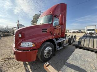 2017 Mack PINNACLE CXU613