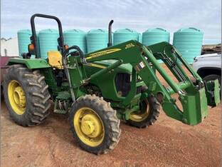 2013 John Deere 5075E