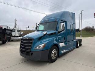 2022 Freightliner CASCADIA 126