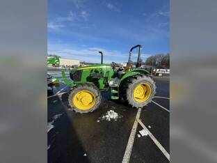 2023 John Deere 5075E