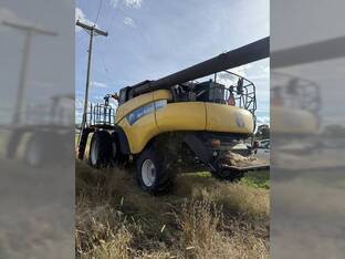 2010 New Holland CR9040