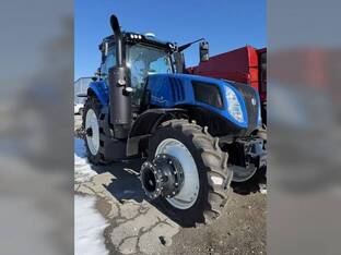 2023 New Holland T8.380