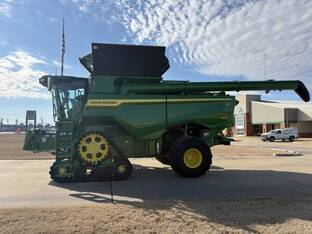 2025 John Deere S7 800