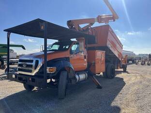 2013 Ford F750 XL SD