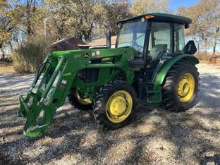 2016 John Deere 5065E