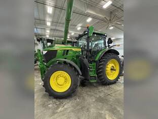 2025 John Deere 6R 215
