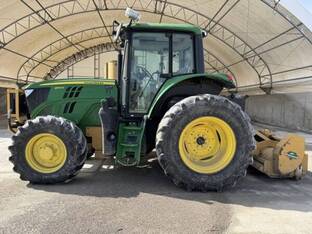 2019 John Deere 6110M