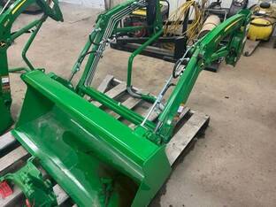 John Deere 120R