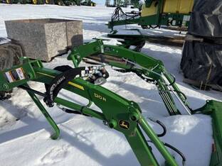 John Deere 120r