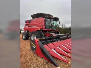 2017 Case IH 8240