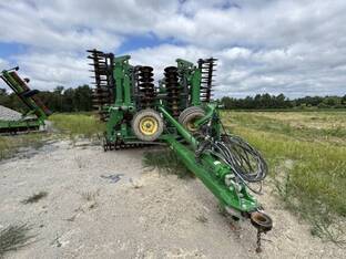 2021 John Deere 2660VT