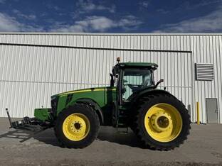 2015 John Deere 8370R