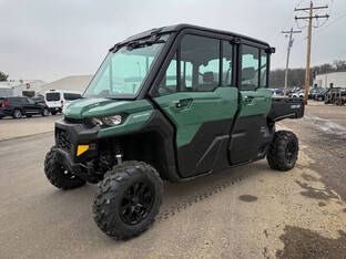2026 Can-Am Defender MAX DPS CAB HD10