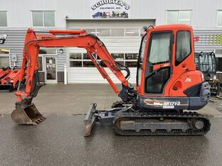 2005 Kubota KX121-3