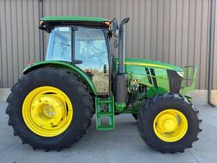 2024 John Deere 6135E