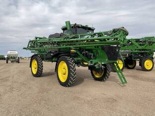 2023 John Deere 412R