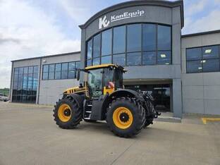 2023 JCB Fastrac 4220