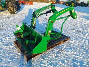 2022 John Deere 220R