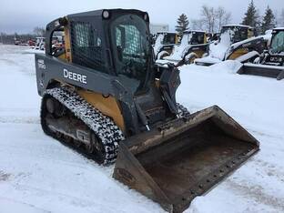 2012 John Deere 319D