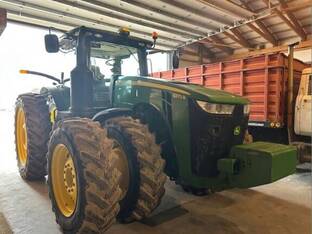 2017 John Deere 8370R