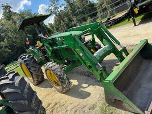 2015 John Deere 5055E
