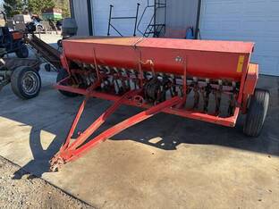 Massey-Ferguson 33 Grain Drill