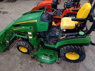 2015 John Deere 1025R