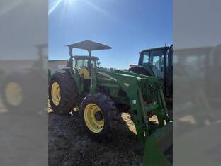 2004 John Deere 5520
