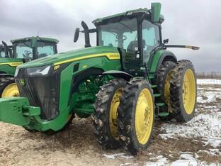 2024 John Deere 8R 250