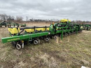 2023 John Deere 1725