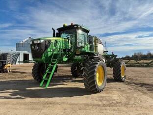 2021 John Deere R4044