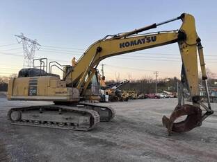 2017 Komatsu PC210 LC-11