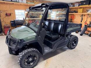 2022 John Deere GATOR XUV 835M
