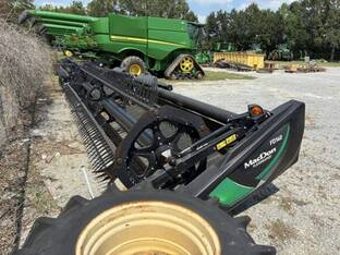 2021 MacDon Industries FD140