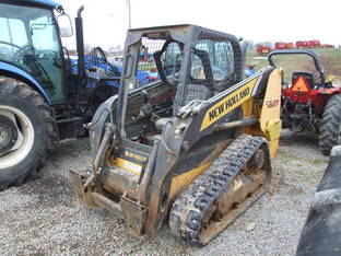 2017 New Holland C227