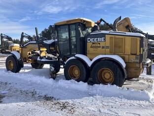 2011 John Deere 872G