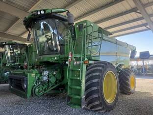 2024 John Deere S780