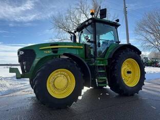 2011 John Deere 7930