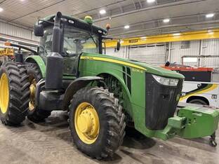2012 John Deere 8235R