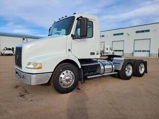 2008 Volvo VNM42T200