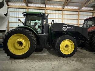 2017 John Deere 8320R