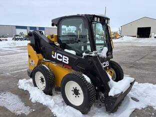 2025 JCB 300
