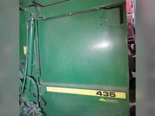 1990 John Deere 435