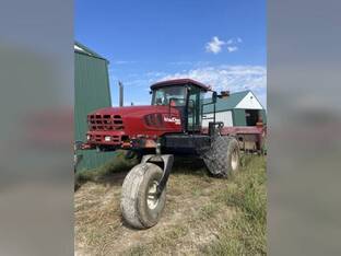 2011 MacDon Industries M205