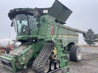 John Deere S780