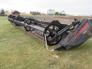 2016 MacDon Industries FD75S