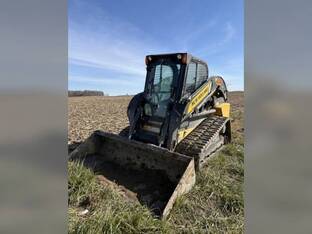 2015 New Holland C232